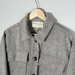 Promesa NWT Gray Herringbone With Oversized Shacket Jacket Size M | Retail $82